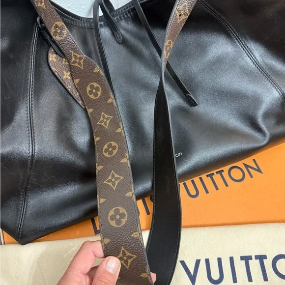 Louis Vuitton carryall vibe - Picture 4 of 4